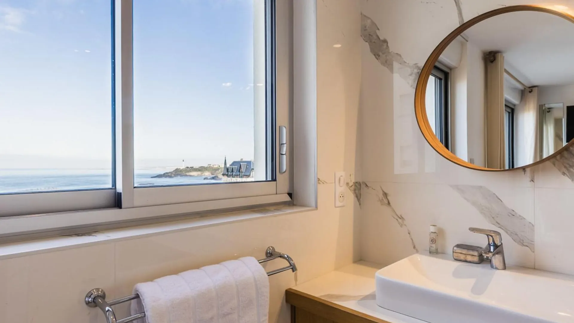 Blue Uhaina Keyweek Sea View Apartment Biarritz Downtown France