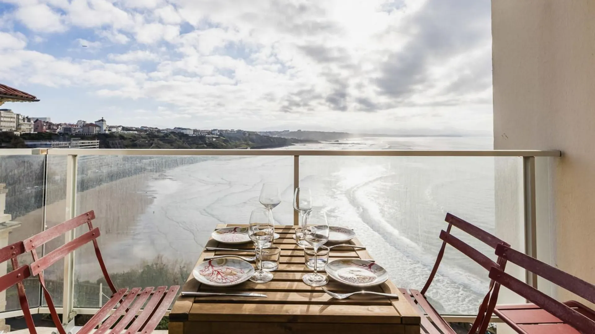 Blue Uhaina Keyweek Sea View Apartment Biarritz Downtown contacts