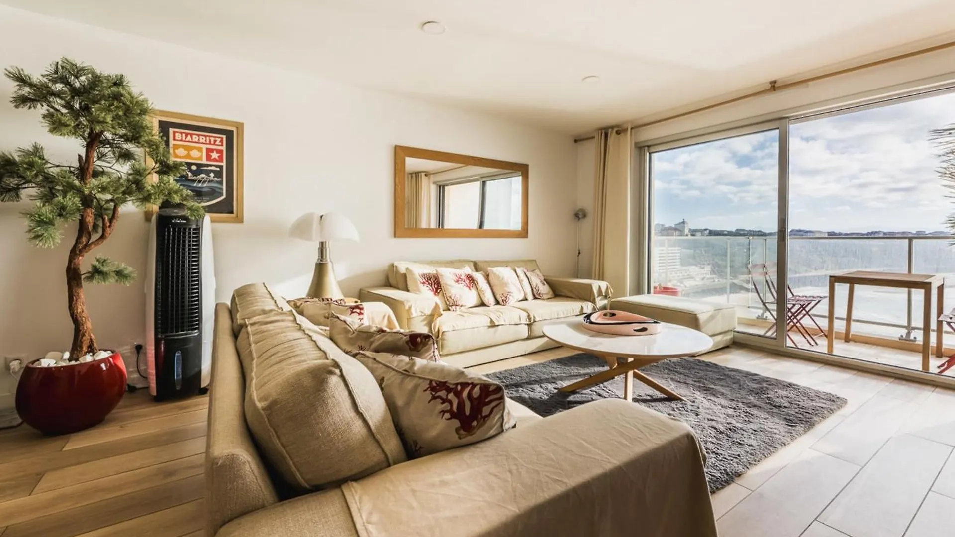 Blue Uhaina Keyweek Sea View Apartment Biarritz Downtown